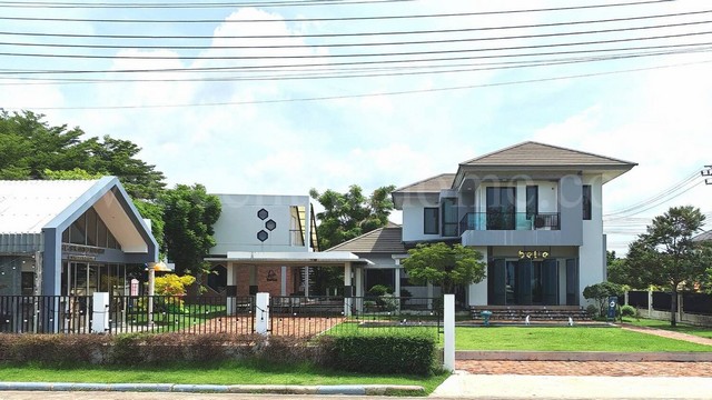 ลดราคา บ้านเดี่ยว เดอะ แกรนด์ ริเวอร์ สุวรรณภูมิ หลังมุม แปลงใหญ่ 